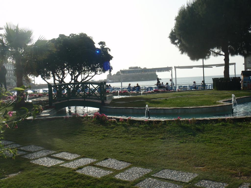 Liman Hotel Kusadası Esterno foto