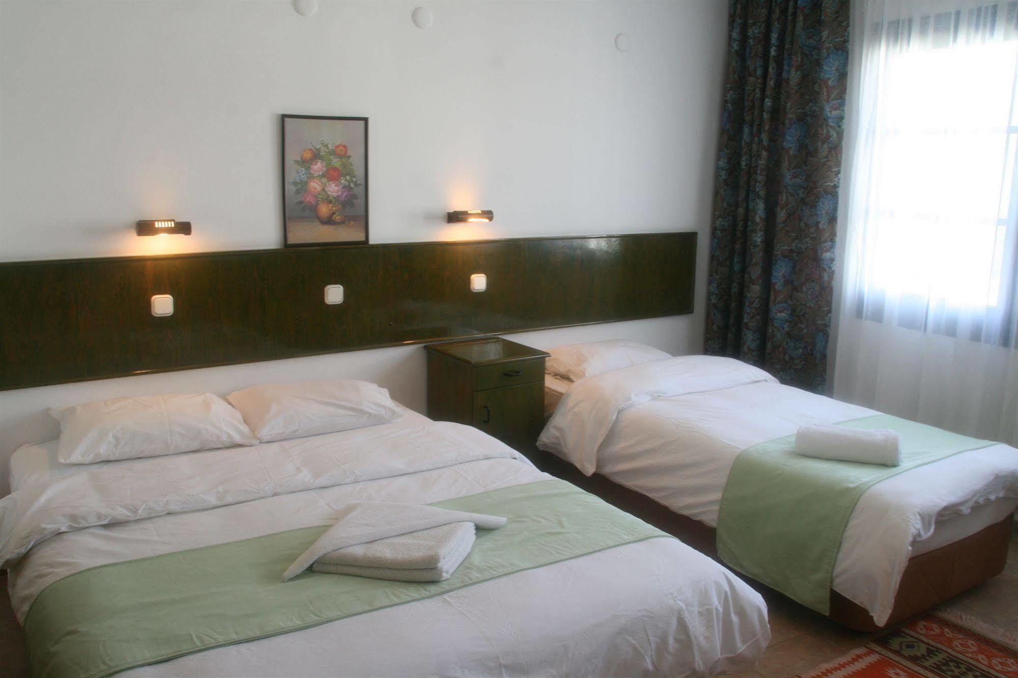 Liman Hotel Kusadası Esterno foto
